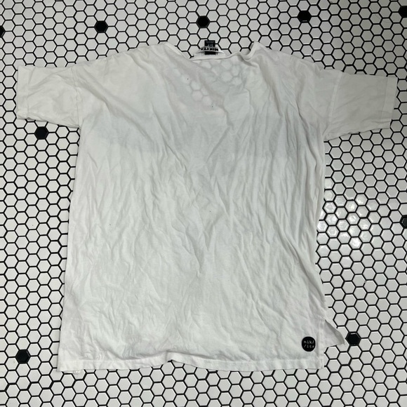 Nikita clothing tee shirt size small - Picture 2 of 6